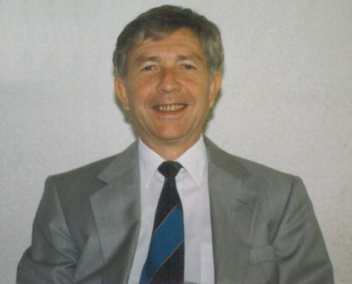 Dr. László Körtvélyessy at his observatory